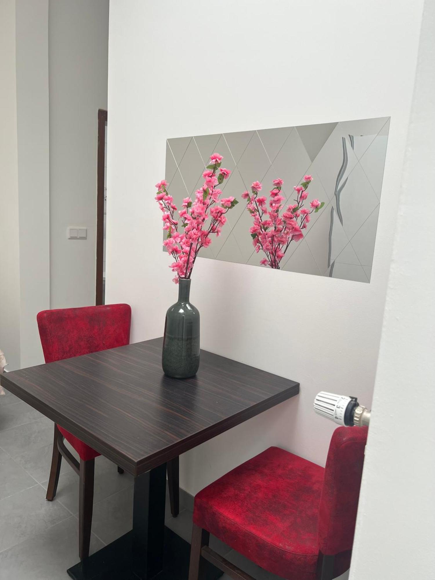 Sonnenblume Residenz Apartamento Oftersheim Exterior foto